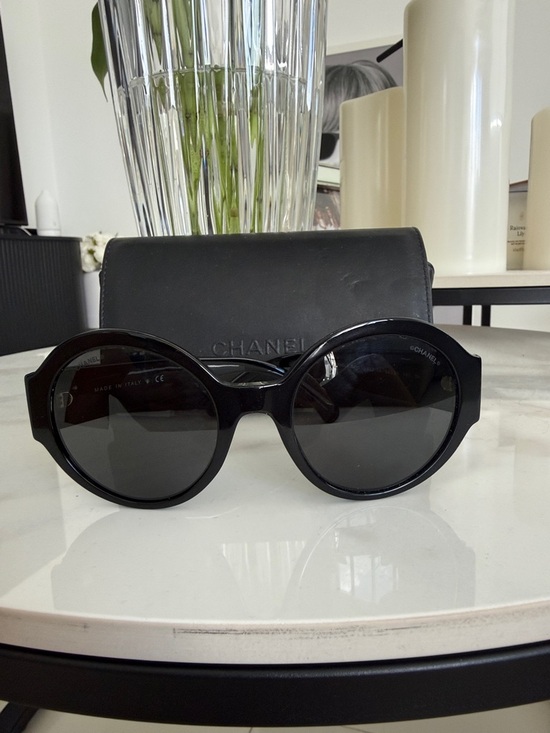 CHANEL Accessories - CHANEL Black Round Acetate Sunglasses with Case
